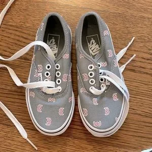 Vans Shoes Boston Red Sox Vans Size Nwt Poshmark